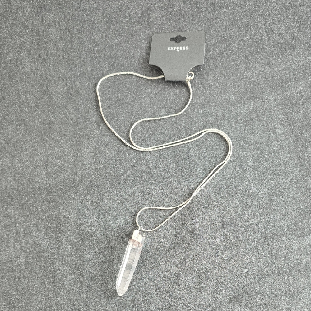 🆕️ Express Silver Crystal Pendant Necklace